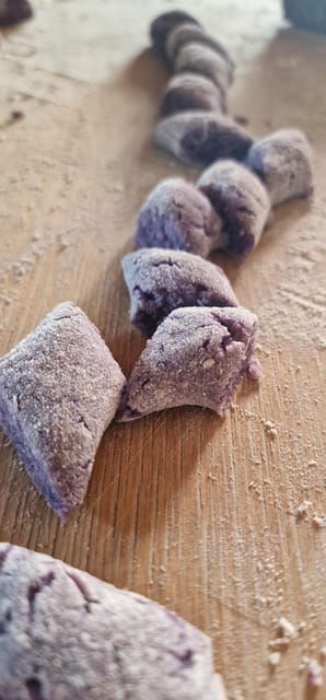 Siena: Private Pasta Cooking Class in an ancient farmhouse - Who Will Love This Experience?