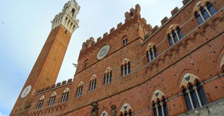 Siena Private Tour: Discovering the Legendary Palio Spirit - Language Options and Group Type