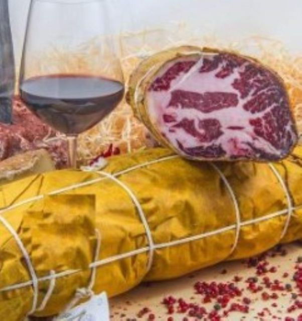 Siena: Visit to a Traditional Cinta Senese Pig Farm - Farm Visit Experience Details