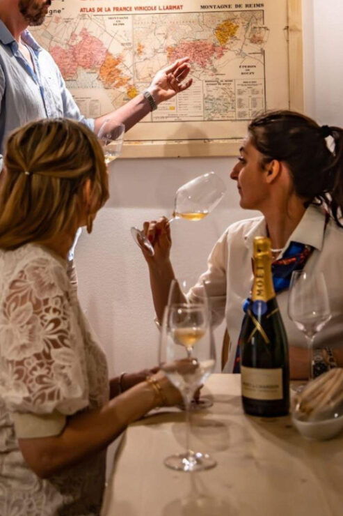 Siena: Wine Tasting Experience With Tuscan Sparkling Wines - Tasting Details Highlighted