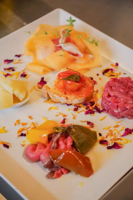 Siena: Winery Tour, Wine Tasting and Lunch - Wine Tasting on the Panoramic Terrace