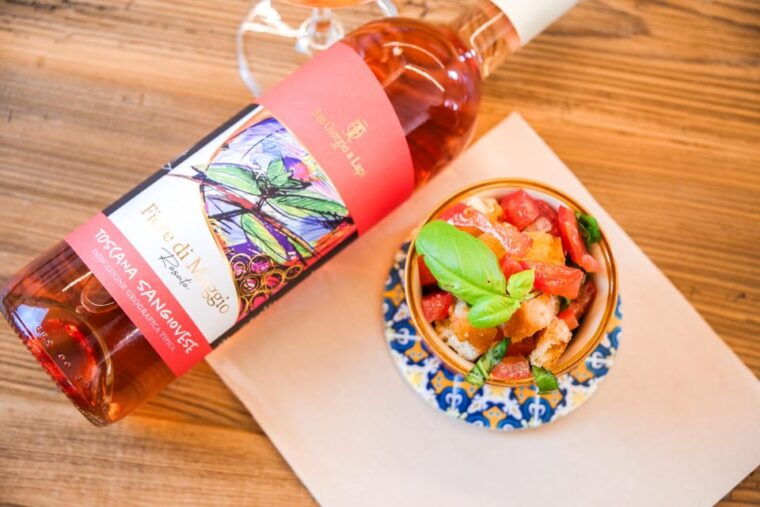 Siena: Winery Tour, Wine Tasting and Lunch - Enjoying a Typical Tuscan Lunch