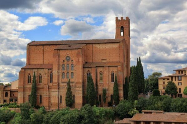 Siena'S Romantic Tales: Love Stories at Piazza Del Campo - The Sum Up