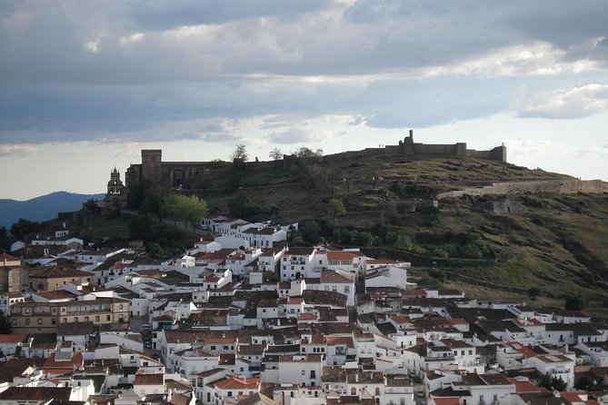 Sierra De Aracena: Grotto of Wonders, Hiking and Ecological Picnic. - Exploring the Grotto of Wonders