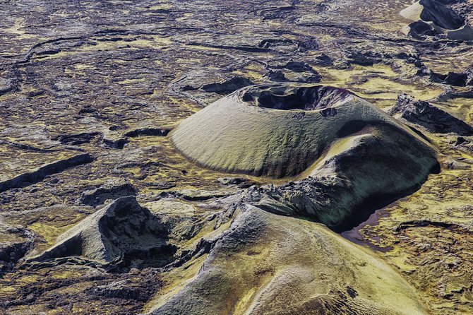 Sightseeing Flight Over Laki Craters and Its Surroundings - Scenic Views