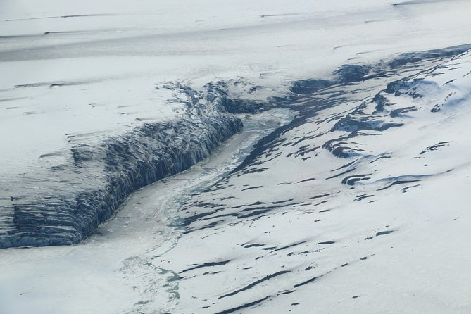 Sightseeing Flight Over Vatnajökull Volcanic Eruption Sites - Scenic Flight Experience and Photo Opportunity