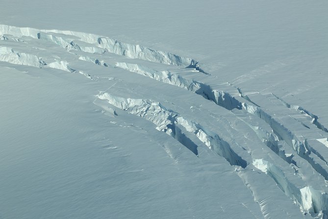 Sightseeing Flight Over Vatnajökull Volcanic Eruption Sites - Common Questions