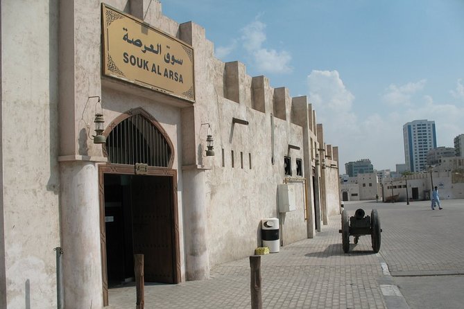 Sightseeing in Sharjah From Dubai [Japanese Tour] [Private Car] - What to Expect