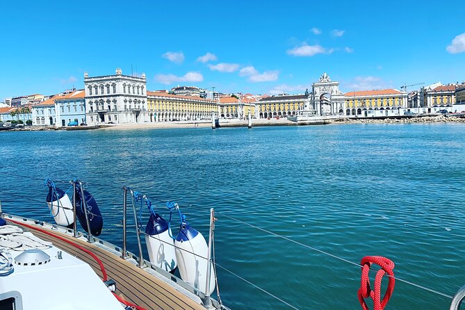 Sightseeing Lisbon Sailing Tour - Small-Group 2-Hour - Commentary on the History and Sights