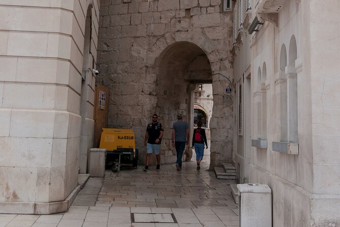 Sightseeing Splits Roman Ruins: A Self-Guided Audio Tour - Tour Description