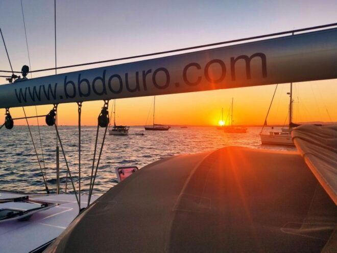 Sightseeing Sunset Sailboat Tour Along Tagus River Lisbon - Sightseeing Highlights