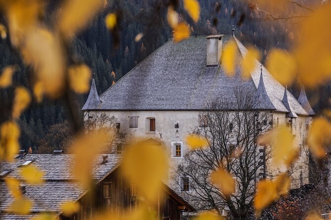 Sightseeing Tour Around Best Spots of Budapest - Overview of Budapest Sightseeing Tour