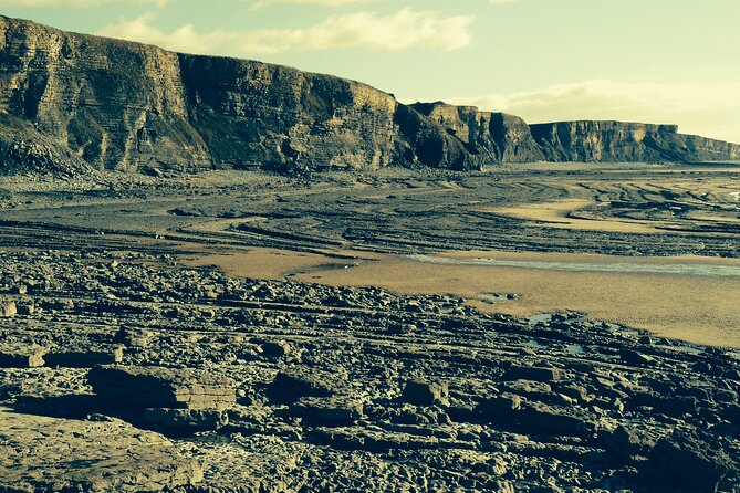 Sightseeing Tour Cardiff Bay and Vale of Glamorgan Full-Day Driver Guided - Group Size