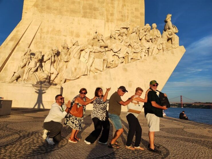 Sightseeing Tour in Lisbon in a Classic Panoramic Tuktuk - Itinerary Highlights