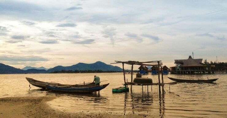 Sightseeing Transfer Between Hue and Hoi An - Tour Details