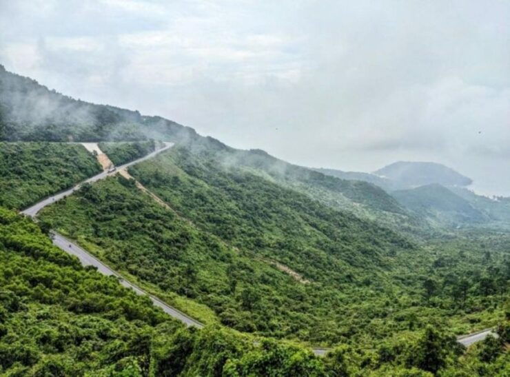 Sightseeing Transfer Between Hue and Hoi An - Experience Highlights