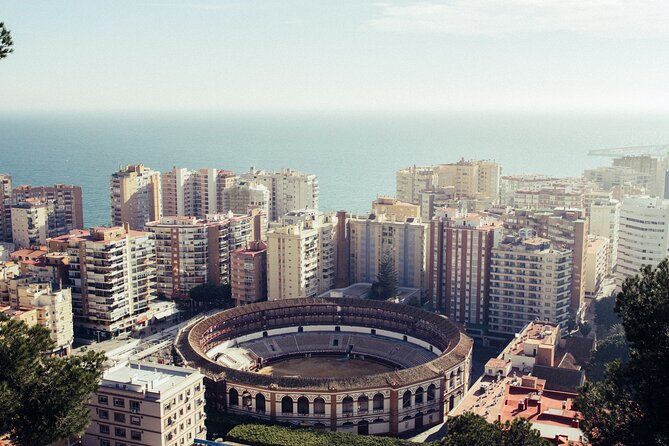 Sightseeing Treasure Hunt Exploration Game in Malaga - Overview and Features of the Game