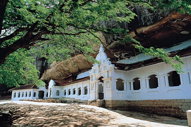 Sigiriya and Dambulla From Colombo - Common Questions