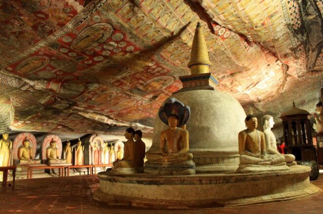 Sigiriya: Dambulla Cave Temple Day Tour From Anuradhapura - Dambulla Cave Temple Exploration