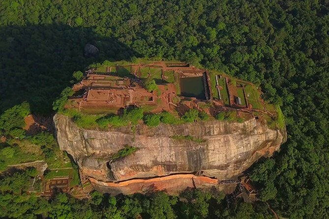 Sigiriya & Dambulla Private Day Trip with Entry Fees & Lunch - Good To Know