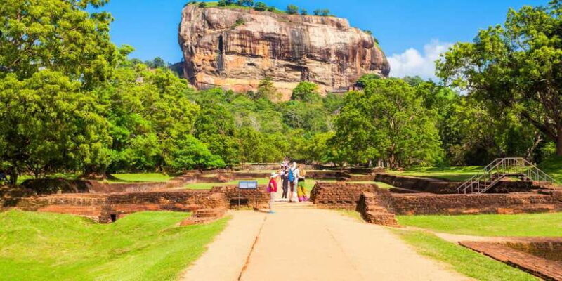 Sigiriya, Kandy 5-day Private Tour with beach, hill country - The Sum Up