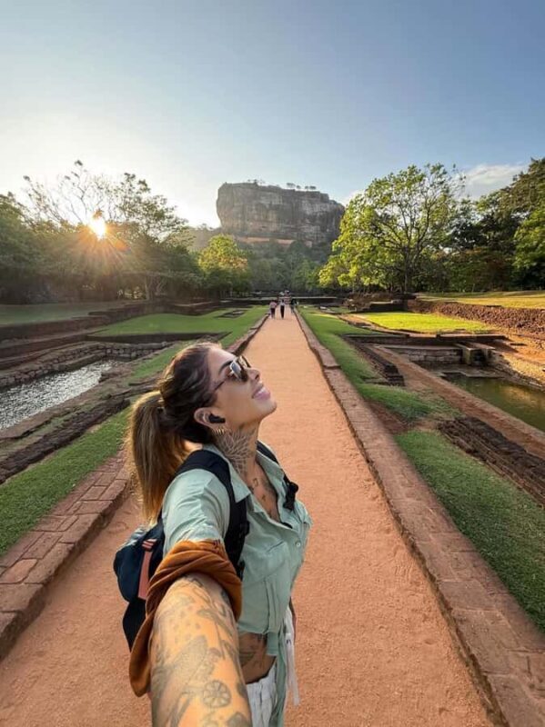 Sigiriya: Lion Rock, Dambulla, & Village Tour with Hike - The Dambulla Golden Cave Temple: A Sacred Art Collection