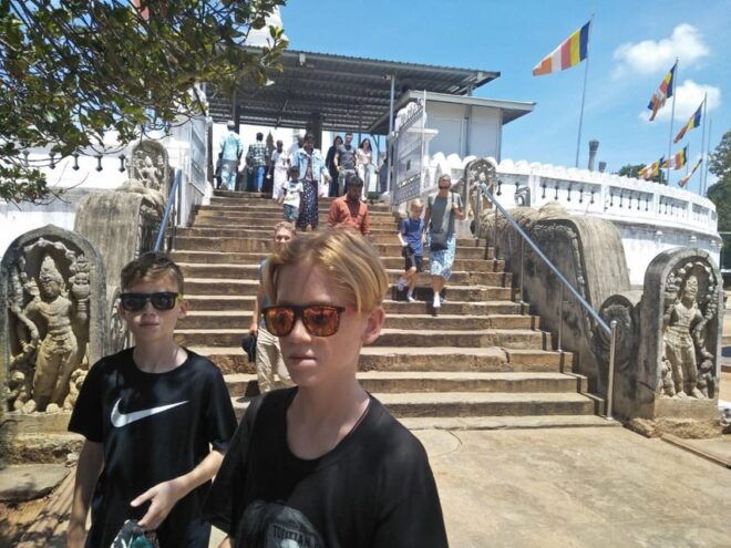 Sigiriya Lions Fortress and Polonnaruwa Day Tour From Kandy - Exploring Polonnaruwa