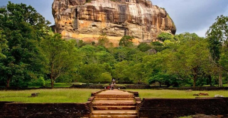 Sigiriya Rock Fortress: All Inclusive Day Tour From Habarana - Itinerary and Highlights