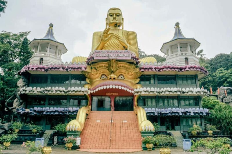 Sigiriya to Kandy Transfer with Dambulla and view points - Good To Know