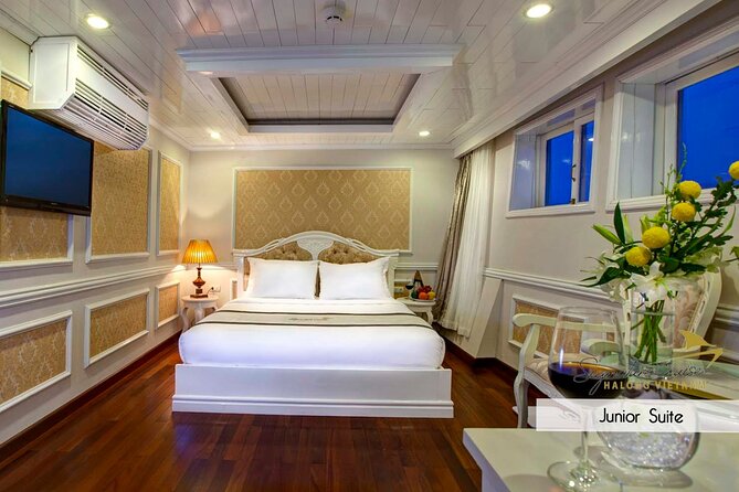 Signature Cruises Explore Bai Tu Long Bay,Less Tourist Area 2D1N - Customer Reviews