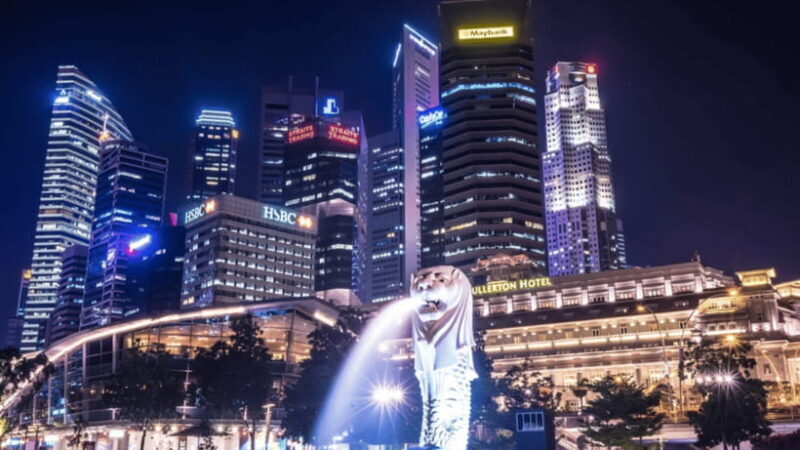 Signature Night Tour: Walk Through Marina with Food Tastings - Good To Know