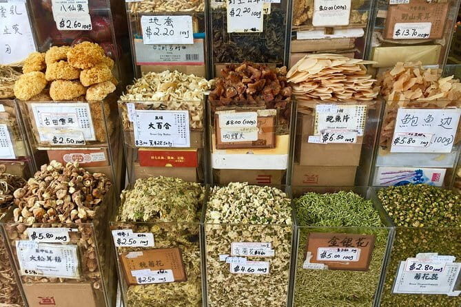 Signature Urban Night Tour: Sunset Street Food in Singapore - How the Tour Feels in Practice