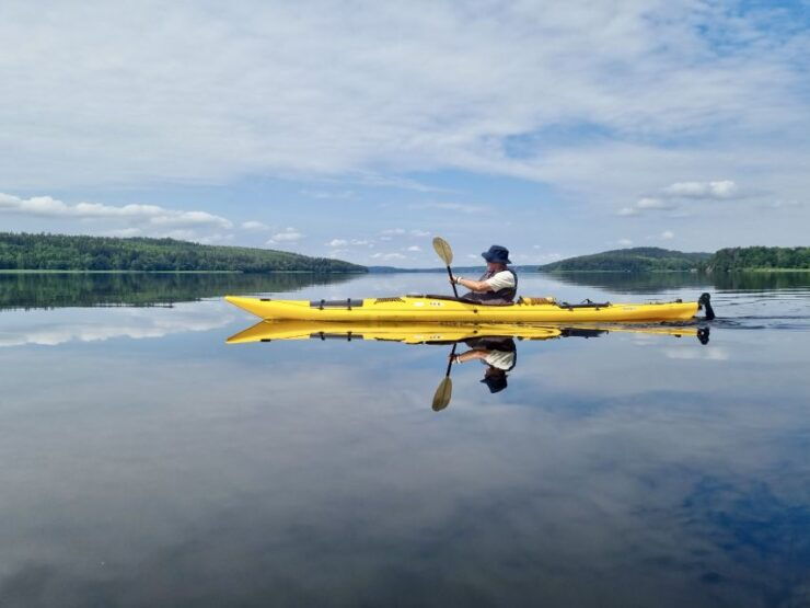 Sigtuna: Lake Mälaren Historic Sites Kayak Tour With Lunch - Tour Duration and Cancellation Policy