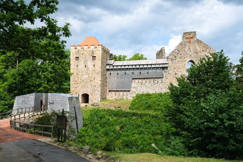 Sigulda Day Tour - Castle Ruins, Gtmaala Grotto, & More - The Itinerary: A Deep Dive into Latvia’s Treasures