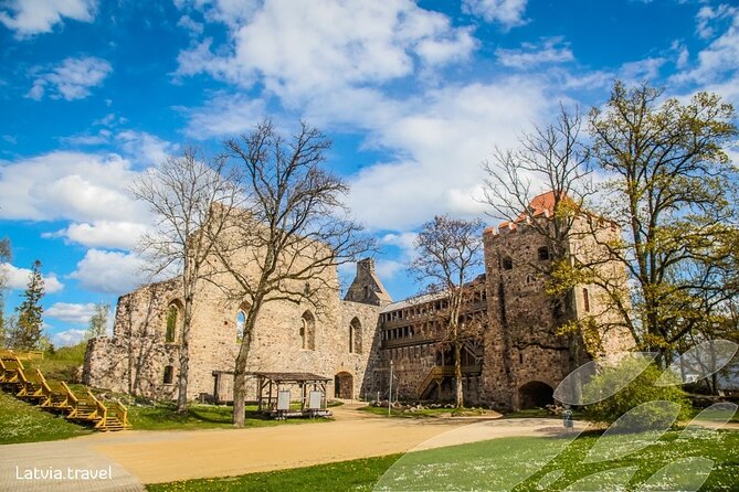 Siguldas Castles Private Tailored Tour - Local Cuisine Experience