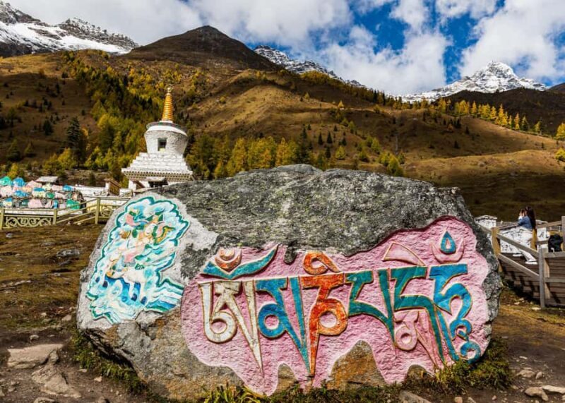 Siguniangshan Valley Tour: Snow Peaks & Tibetan Culture - An In-Depth Look at the Siguniangshan Valley Tour