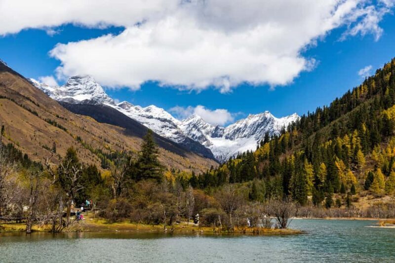 Siguniangshan Valley Tour: Snow Peaks & Tibetan Culture - Good To Know