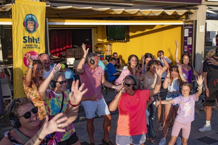 Silent Disco Walking Tour Mister Sister Show Bar Fanabe - Booking Information