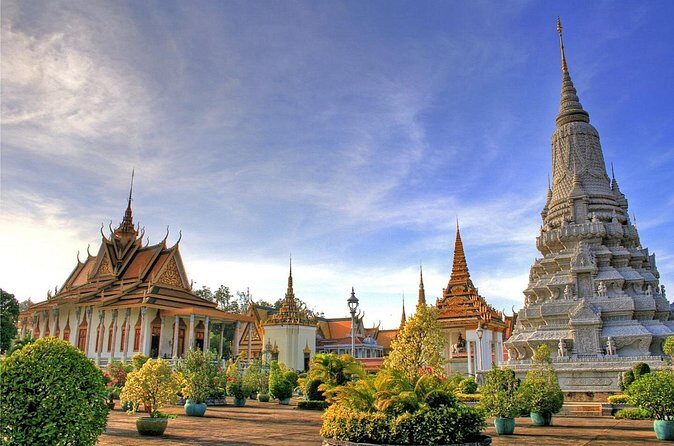 Silver Pagoda Genocide Museum and Killing Fields Phnom Penh Tour - Who Will Love This Tour?