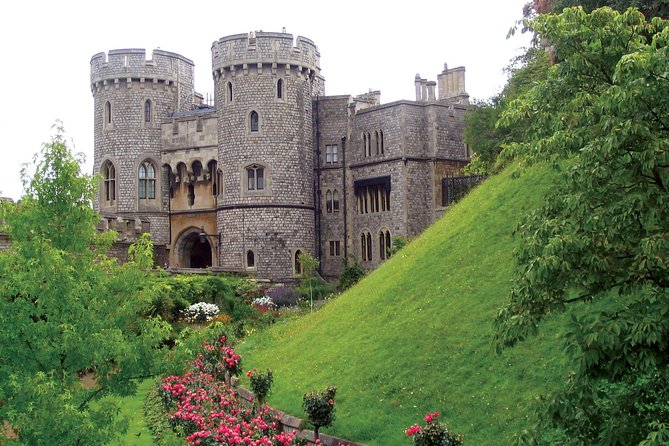 Simply Windsor Castle Tour From London With Transportation and Audio Guides - Helpful Tips