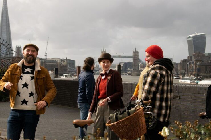 Sin & Salvation: River Thames Bike Tour - Shakespeares London and Medieval Southwark