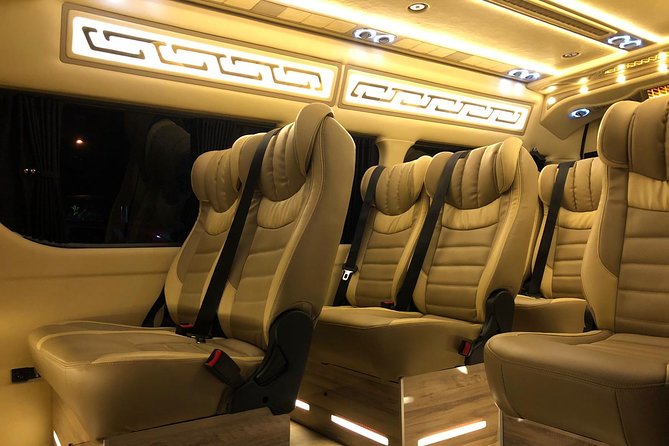 Singapore Arrival Ground Transfer in Limo-Bus - The Sum Up
