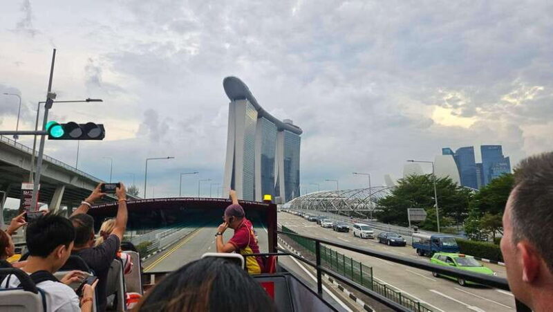 Singapore: Big Bus Night Tour by Open-Top Bus & Live Guide - Authentic Experiences & Highlights from Reviews