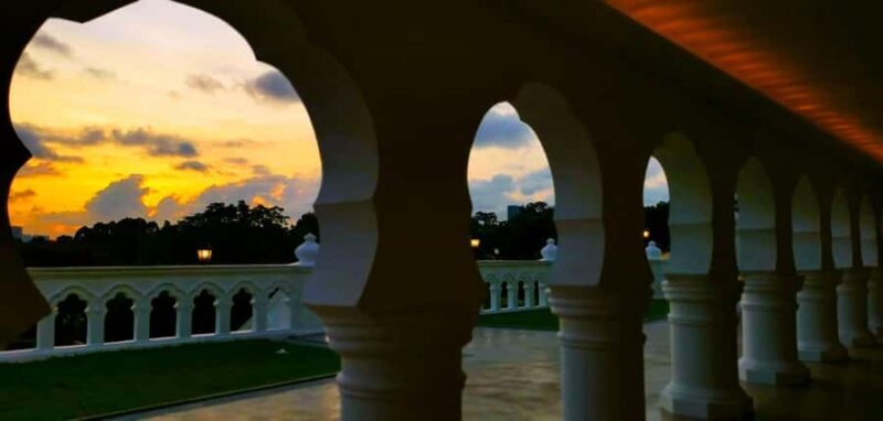 Singapore: Botanic Gardens & Tiong Bahru Walk w/Breakfast - The Sum Up