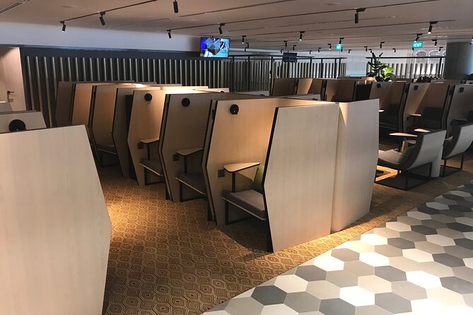 Singapore Changi Airport BLOSSOM - SATS & Plaza Premium Lounge at Terminal 4 - Cancellation Policy and Reviews