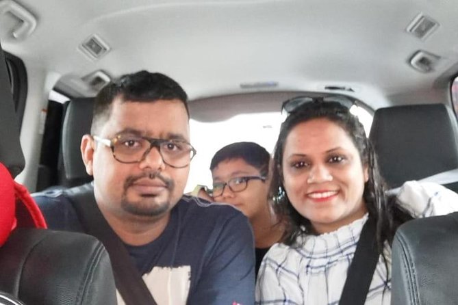 Singapore Changi Airport: Private Arrival Transfer With Meet & Greet Service - Traveler Reviews