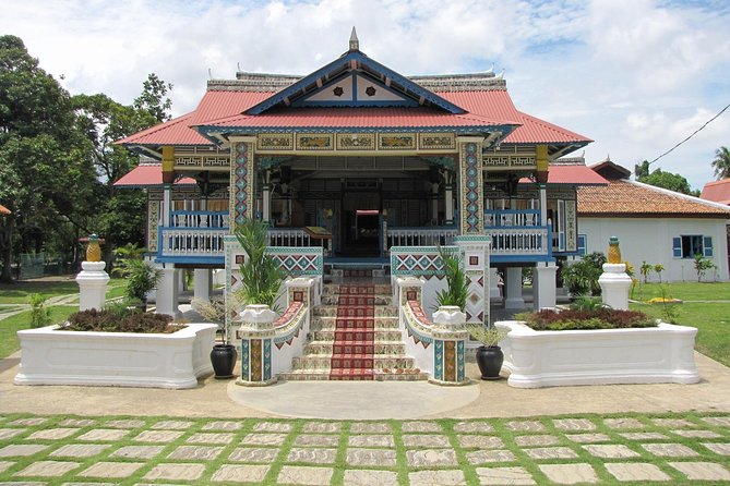 Singapore City Hotels To Kuala Lumpur City Hotels En-route Malacca Heritage Tour - Common Questions