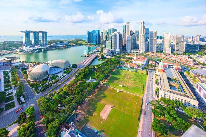 Singapore Civic District + Chinatown Join-in Walking Tour - Dive Into Singapore’s Civic District and Chinatown