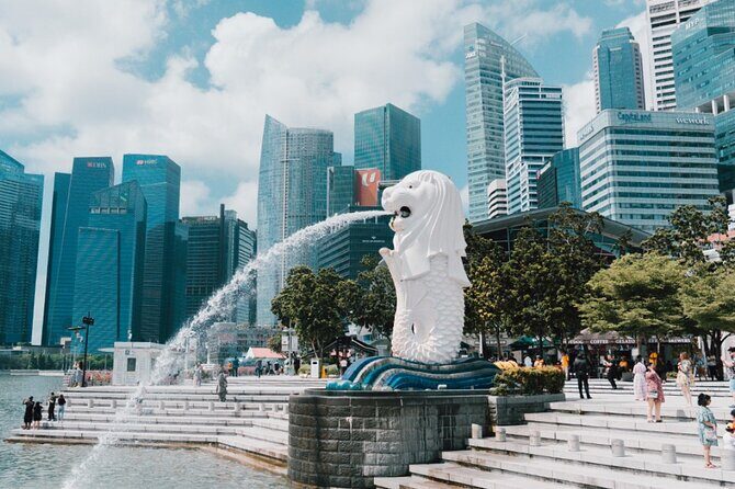 Singapore Civic District Landmarks and Views Tour - The Fullerton Hotel: Heritage Meets Grandeur