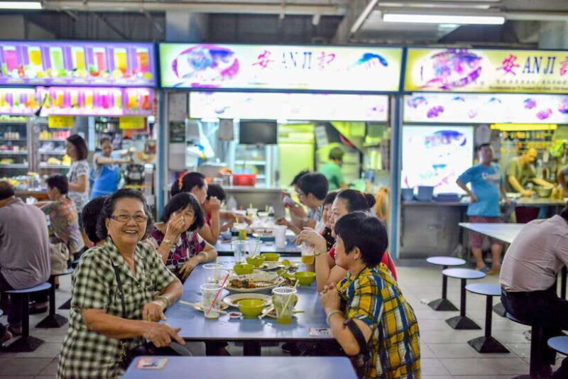Singapore: Foodie Experience Guided Tour with 5 Tastings - Who Will Love This Tour?